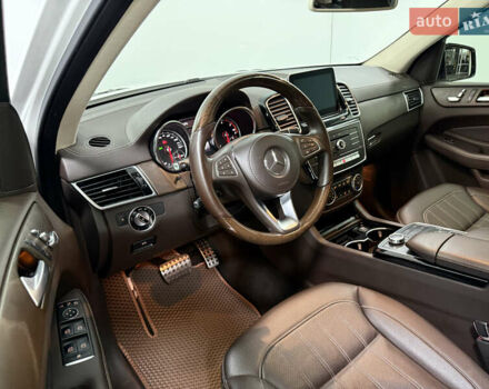 Белый Мерседес ГЛС-Класс, объемом двигателя 2.99 л и пробегом 87 тыс. км за 43500 $, фото 21 на Automoto.ua