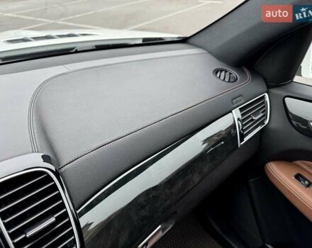 Белый Мерседес ГЛС-Класс, объемом двигателя 2.99 л и пробегом 196 тыс. км за 38800 $, фото 36 на Automoto.ua