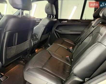 Белый Мерседес ГЛС-Класс, объемом двигателя 3 л и пробегом 150 тыс. км за 27100 $, фото 25 на Automoto.ua