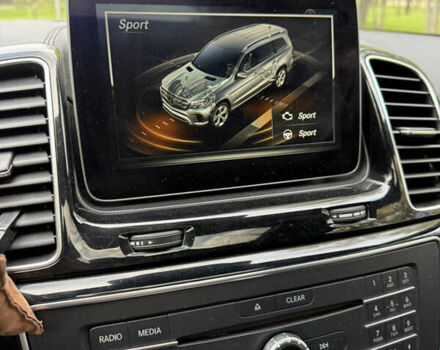 Білий Мерседес ГЛС-Класс, об'ємом двигуна 3 л та пробігом 148 тис. км за 27700 $, фото 39 на Automoto.ua