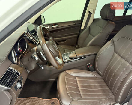 Белый Мерседес ГЛС-Класс, объемом двигателя 2.99 л и пробегом 87 тыс. км за 43500 $, фото 27 на Automoto.ua