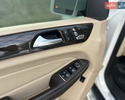 Белый Мерседес ГЛС-Класс, объемом двигателя 3 л и пробегом 165 тыс. км за 32000 $, фото 19 на Automoto.ua