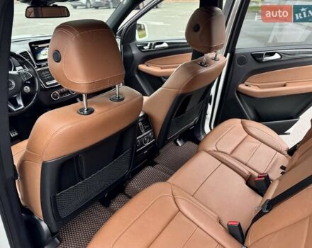 Белый Мерседес ГЛС-Класс, объемом двигателя 2.99 л и пробегом 196 тыс. км за 38800 $, фото 23 на Automoto.ua