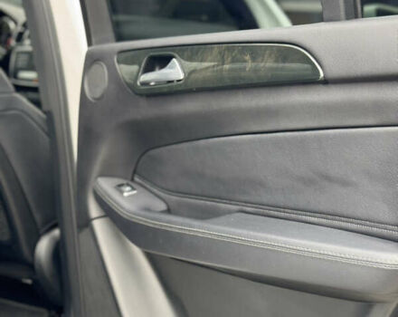 Белый Мерседес ГЛС-Класс, объемом двигателя 3 л и пробегом 196 тыс. км за 39800 $, фото 26 на Automoto.ua