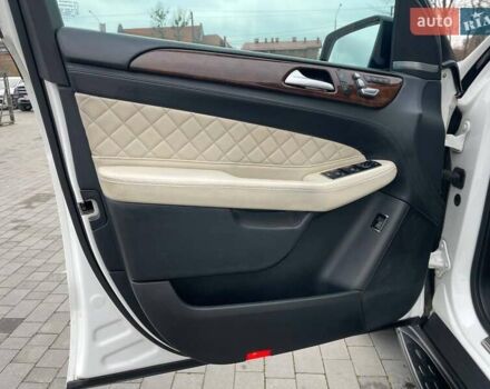 Белый Мерседес ГЛС-Класс, объемом двигателя 2.99 л и пробегом 289 тыс. км за 48000 $, фото 53 на Automoto.ua