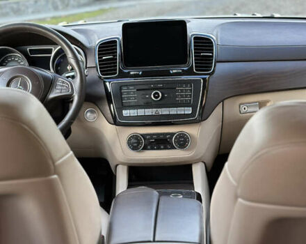 Белый Мерседес ГЛС-Класс, объемом двигателя 2.99 л и пробегом 190 тыс. км за 46800 $, фото 13 на Automoto.ua