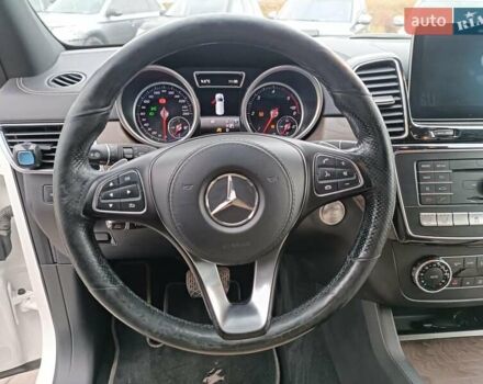 Белый Мерседес ГЛС-Класс, объемом двигателя 3 л и пробегом 149 тыс. км за 47700 $, фото 29 на Automoto.ua