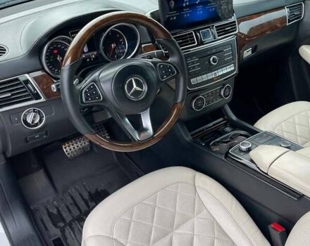 Белый Мерседес ГЛС-Класс, объемом двигателя 2.99 л и пробегом 289 тыс. км за 48000 $, фото 26 на Automoto.ua