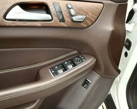 Белый Мерседес ГЛС-Класс, объемом двигателя 2.99 л и пробегом 147 тыс. км за 48700 $, фото 43 на Automoto.ua