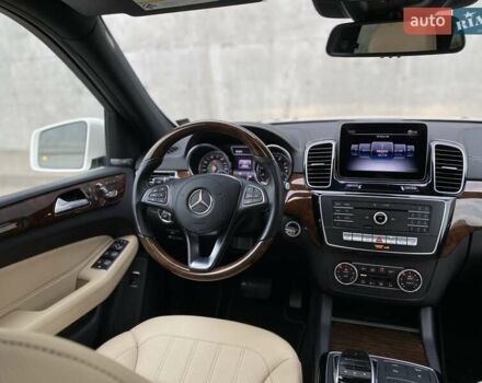 Белый Мерседес ГЛС-Класс, объемом двигателя 3 л и пробегом 125 тыс. км за 36700 $, фото 15 на Automoto.ua
