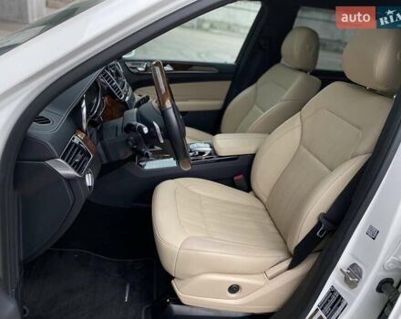 Белый Мерседес ГЛС-Класс, объемом двигателя 3 л и пробегом 125 тыс. км за 36700 $, фото 26 на Automoto.ua