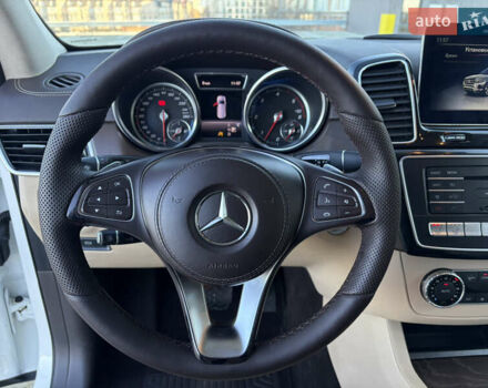 Білий Мерседес ГЛС-Класс, об'ємом двигуна 3 л та пробігом 225 тис. км за 40800 $, фото 23 на Automoto.ua