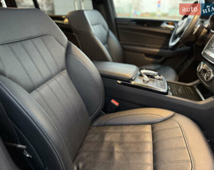 Белый Мерседес ГЛС-Класс, объемом двигателя 3 л и пробегом 102 тыс. км за 31900 $, фото 12 на Automoto.ua