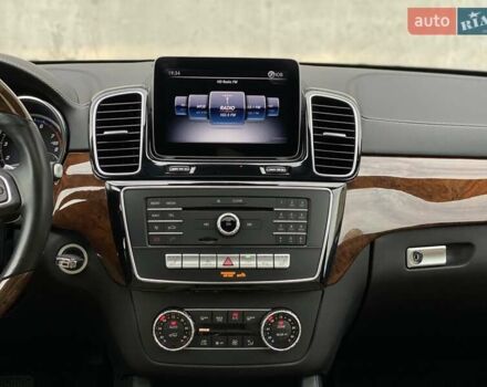 Белый Мерседес ГЛС-Класс, объемом двигателя 3 л и пробегом 125 тыс. км за 36700 $, фото 23 на Automoto.ua