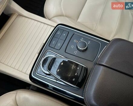 Белый Мерседес ГЛС-Класс, объемом двигателя 3 л и пробегом 80 тыс. км за 39900 $, фото 29 на Automoto.ua