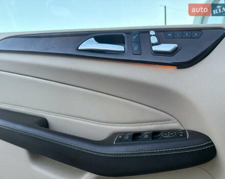 Белый Мерседес ГЛС-Класс, объемом двигателя 3 л и пробегом 79 тыс. км за 42000 $, фото 35 на Automoto.ua