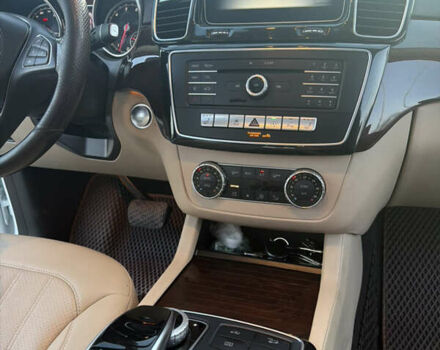 Белый Мерседес ГЛС-Класс, объемом двигателя 3 л и пробегом 79 тыс. км за 42000 $, фото 23 на Automoto.ua