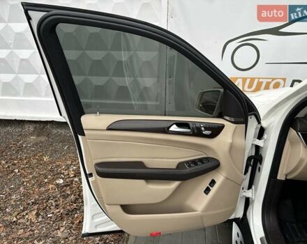 Белый Мерседес ГЛС-Класс, объемом двигателя 3 л и пробегом 80 тыс. км за 39900 $, фото 16 на Automoto.ua