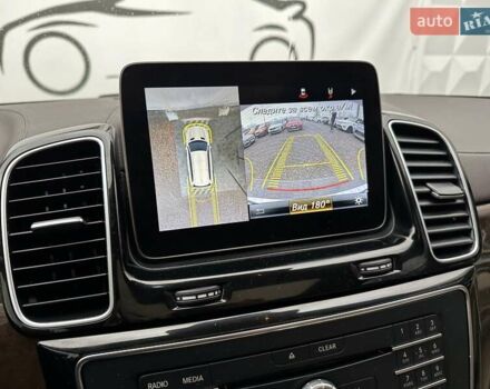 Белый Мерседес ГЛС-Класс, объемом двигателя 3 л и пробегом 80 тыс. км за 39900 $, фото 28 на Automoto.ua