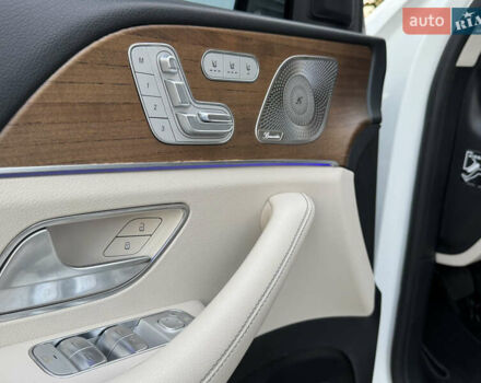 Белый Мерседес ГЛС-Класс, объемом двигателя 3 л и пробегом 137 тыс. км за 68000 $, фото 28 на Automoto.ua