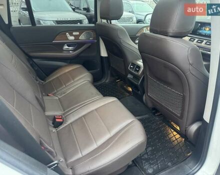 Белый Мерседес ГЛС-Класс, объемом двигателя 2.93 л и пробегом 99 тыс. км за 77900 $, фото 38 на Automoto.ua