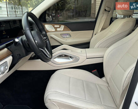 Мерседес ГЛС-Класс 2021 у Києві на Automoto.ua Білий Мерседес ГЛС-Класс, об'ємом двигуна 3 л та пробігом 136 тис. км за 64000 $, фото 28 на Automoto.ua