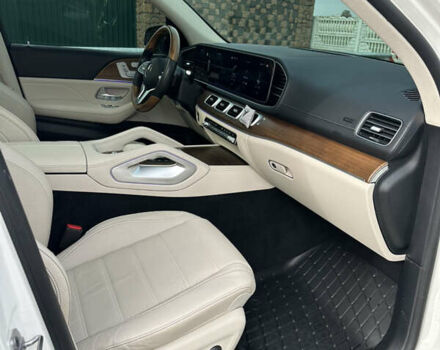 Білий Мерседес ГЛС-Класс, об'ємом двигуна 3 л та пробігом 57 тис. км за 84000 $, фото 32 на Automoto.ua