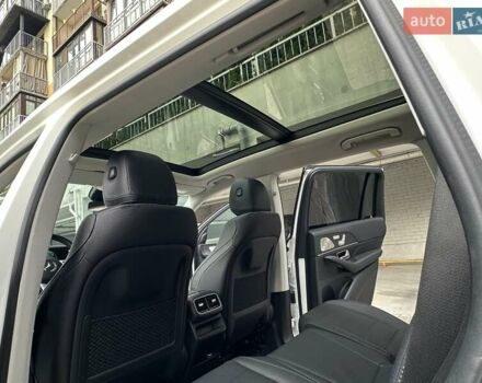 Білий Мерседес ГЛС-Класс, об'ємом двигуна 2.93 л та пробігом 17 тис. км за 98700 $, фото 57 на Automoto.ua