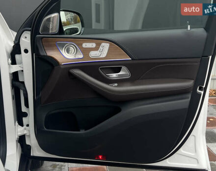 Белый Мерседес ГЛС-Класс, объемом двигателя 2.93 л и пробегом 23 тыс. км за 113000 $, фото 18 на Automoto.ua