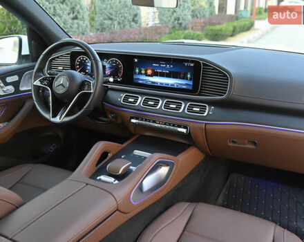 Белый Мерседес ГЛС-Класс, объемом двигателя 3 л и пробегом 17 тыс. км за 117999 $, фото 67 на Automoto.ua