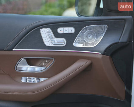 Белый Мерседес ГЛС-Класс, объемом двигателя 3 л и пробегом 17 тыс. км за 117999 $, фото 34 на Automoto.ua