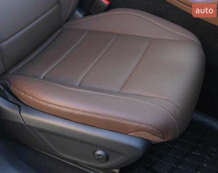 Белый Мерседес ГЛС-Класс, объемом двигателя 3 л и пробегом 17 тыс. км за 117999 $, фото 58 на Automoto.ua