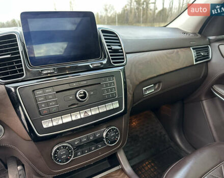 Чорний Мерседес ГЛС-Класс, об'ємом двигуна 4.66 л та пробігом 191 тис. км за 29700 $, фото 42 на Automoto.ua