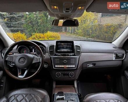 Черный Мерседес ГЛС-Класс, объемом двигателя 4.7 л и пробегом 97 тыс. км за 46670 $, фото 33 на Automoto.ua