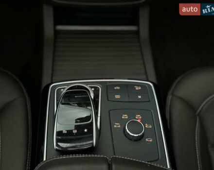 Чорний Мерседес ГЛС-Класс, об'ємом двигуна 2.99 л та пробігом 140 тис. км за 36000 $, фото 29 на Automoto.ua