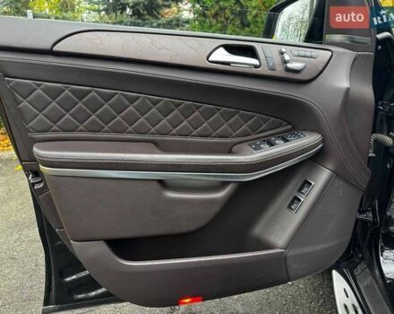 Черный Мерседес ГЛС-Класс, объемом двигателя 4.7 л и пробегом 97 тыс. км за 46670 $, фото 12 на Automoto.ua