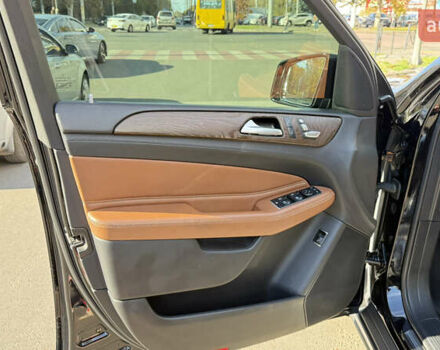 Черный Мерседес ГЛС-Класс, объемом двигателя 3 л и пробегом 200 тыс. км за 38000 $, фото 11 на Automoto.ua