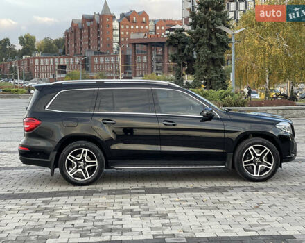 Мерседес ГЛС-Класс 2016 в Днепре (Днепропетровске) на Automoto.ua Черный Мерседес ГЛС-Класс, объемом двигателя 4.66 л и пробегом 133 тыс. км за 47999 $, фото 14 на Automoto.ua