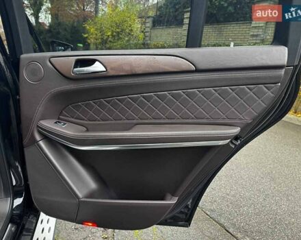 Черный Мерседес ГЛС-Класс, объемом двигателя 4.7 л и пробегом 97 тыс. км за 46670 $, фото 35 на Automoto.ua
