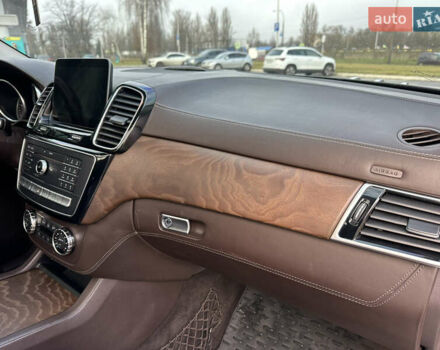 Чорний Мерседес ГЛС-Класс, об'ємом двигуна 4.66 л та пробігом 191 тис. км за 29700 $, фото 14 на Automoto.ua