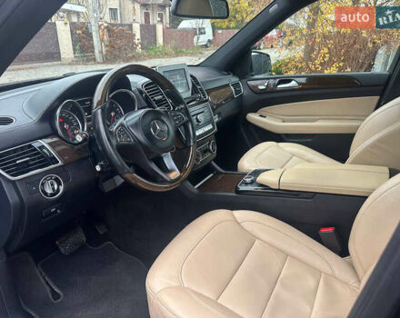 Чорний Мерседес ГЛС-Класс, об'ємом двигуна 2.99 л та пробігом 175 тис. км за 33500 $, фото 46 на Automoto.ua