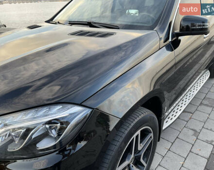 Мерседес ГЛС-Класс 2016 в Днепре (Днепропетровске) на Automoto.ua Черный Мерседес ГЛС-Класс, объемом двигателя 4.66 л и пробегом 133 тыс. км за 47999 $, фото 25 на Automoto.ua
