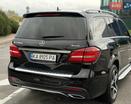 Мерседес ГЛС-Класс 2017 в Киеве на Automoto.ua Черный Мерседес ГЛС-Класс, объемом двигателя 2.99 л и пробегом 195 тыс. км за 34500 $, фото 11 на Automoto.ua