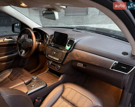 Чорний Мерседес ГЛС-Класс, об'ємом двигуна 2.99 л та пробігом 105 тис. км за 50000 $, фото 25 на Automoto.ua