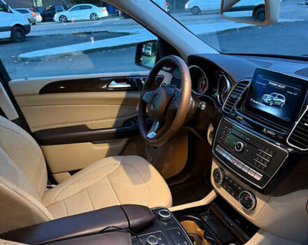 Мерседес ГЛС-Класс 2017 у Ужгороді на Automoto.ua Чорний Мерседес ГЛС-Класс, об'ємом двигуна 2.99 л та пробігом 209 тис. км за 35800 $, фото 5 на Automoto.ua