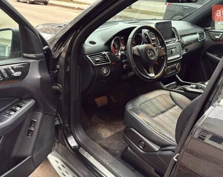 Черный Мерседес ГЛС-Класс, объемом двигателя 3 л и пробегом 235 тыс. км за 29000 $, фото 2 на Automoto.ua
