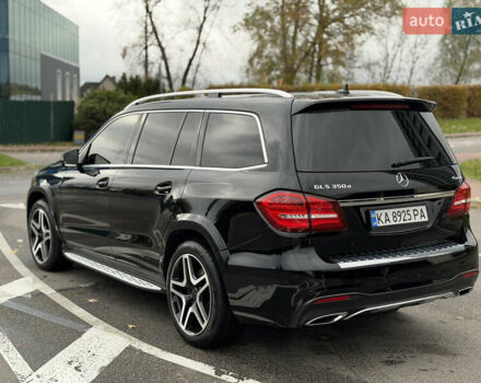 Мерседес ГЛС-Класс 2017 в Киеве на Automoto.ua Черный Мерседес ГЛС-Класс, объемом двигателя 2.99 л и пробегом 195 тыс. км за 34500 $, фото 9 на Automoto.ua