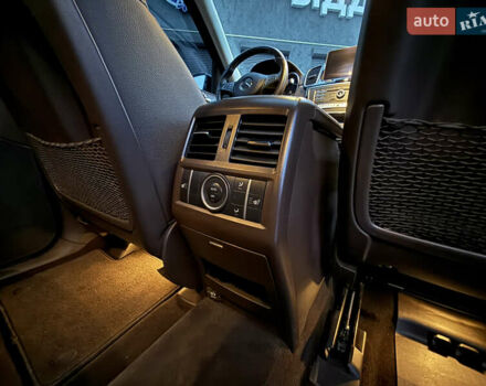 Чорний Мерседес ГЛС-Класс, об'ємом двигуна 2.99 л та пробігом 105 тис. км за 50000 $, фото 34 на Automoto.ua