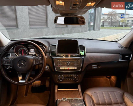 Чорний Мерседес ГЛС-Класс, об'ємом двигуна 2.99 л та пробігом 105 тис. км за 50000 $, фото 12 на Automoto.ua
