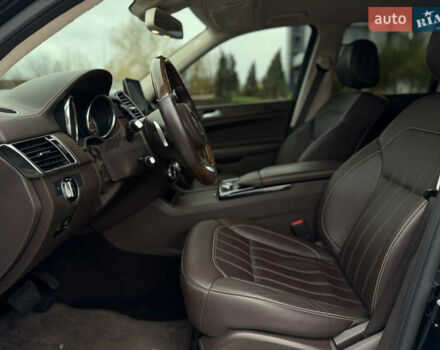 Мерседес ГЛС-Класс 2017 в Киеве на Automoto.ua Черный Мерседес ГЛС-Класс, объемом двигателя 2.99 л и пробегом 195 тыс. км за 34500 $, фото 15 на Automoto.ua